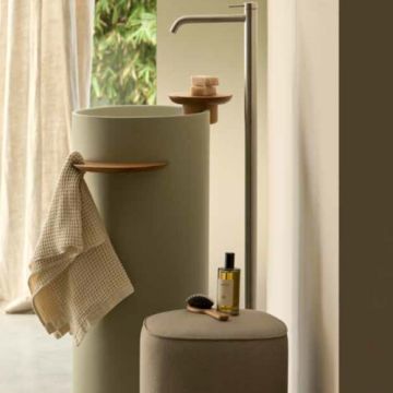 Lavoar freestanding Sanycces Circo Joy bej mat cu sapuniera si raft din lemn